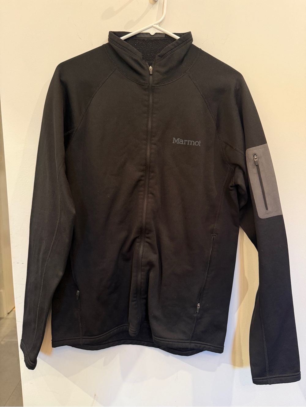 Marmot Men's Black Softshell Full Zip Lightweight Jacket, size M